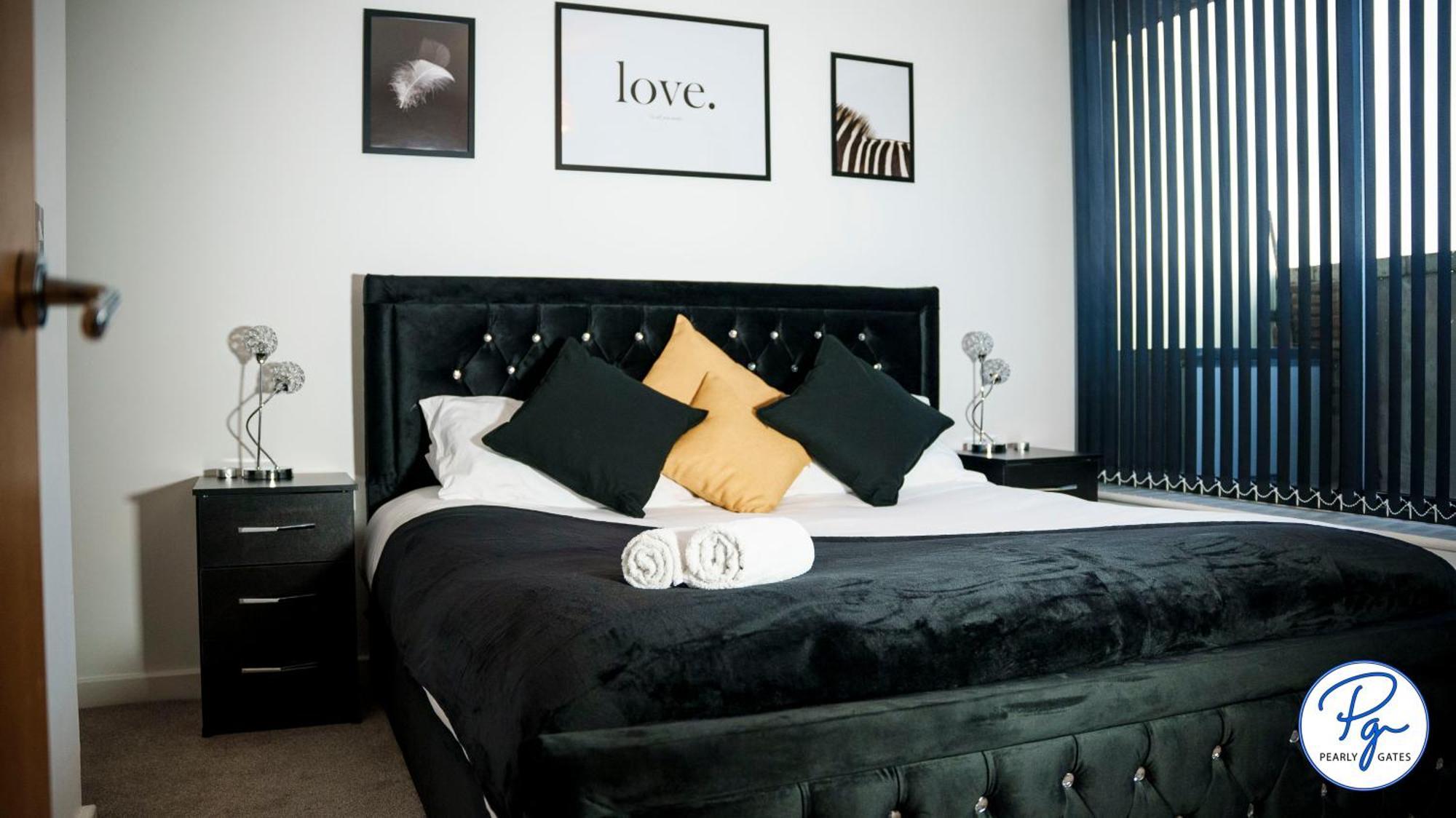 ברמינגהאם Penthouse - Amazing City Skyline Views - Balcony - Free Extra 2 Hours - Free Parking - Utilita Arena - Bullring Shopping - New St Station- Super King Size Bed מראה חיצוני תמונה